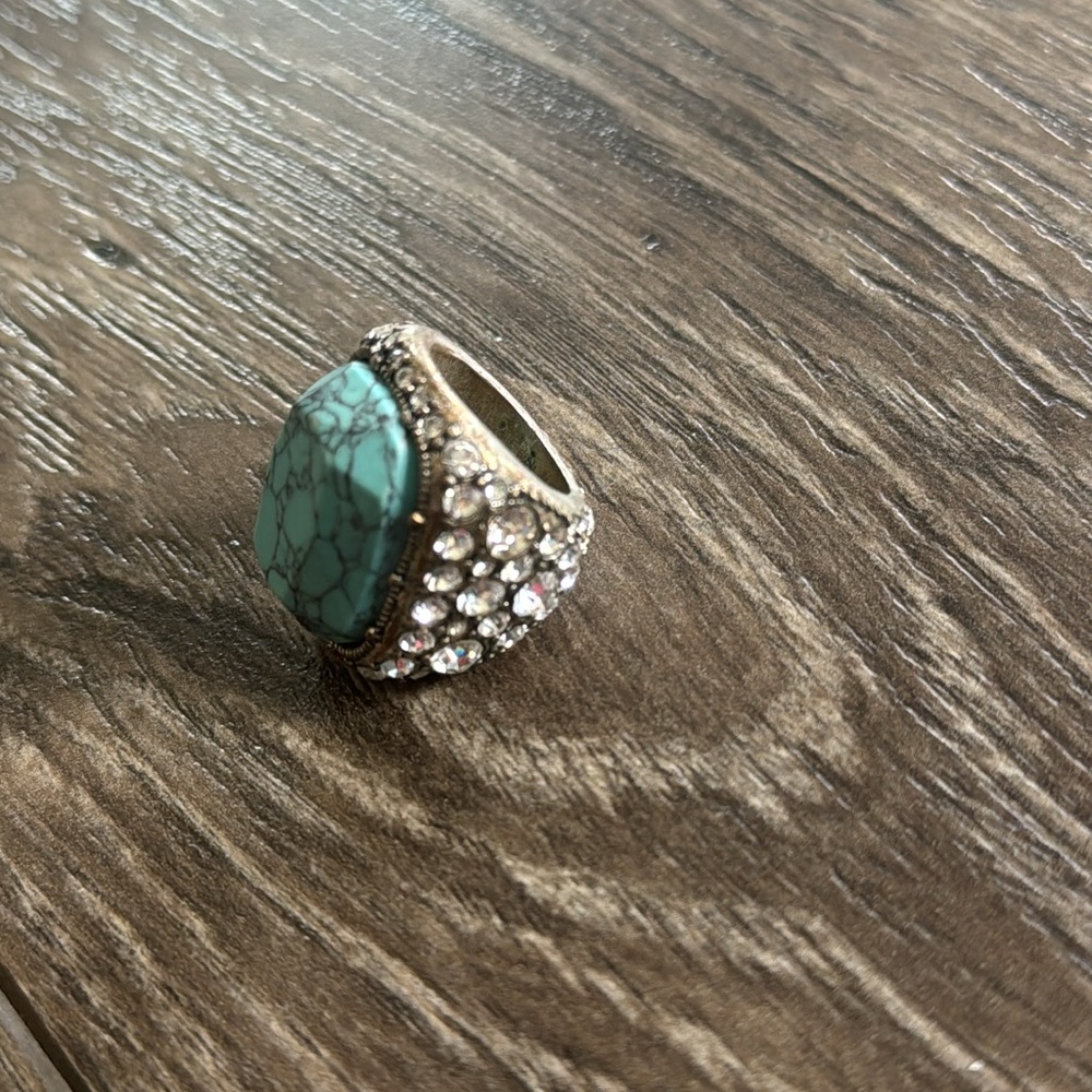 Chunky Ring - Picture 4 of 10